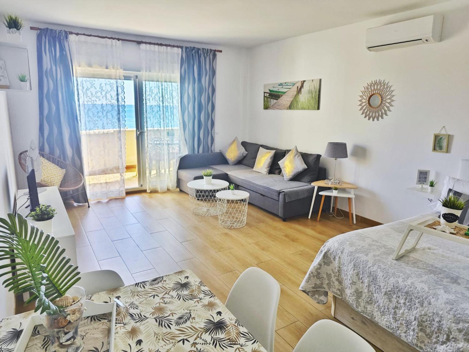 Benalbeach Holidays Бенальмадена Номер фото